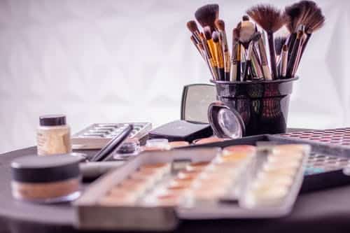 makeup affect skin Harmful Makeup Intermountian Aesthetics MD Spa Ogden UT